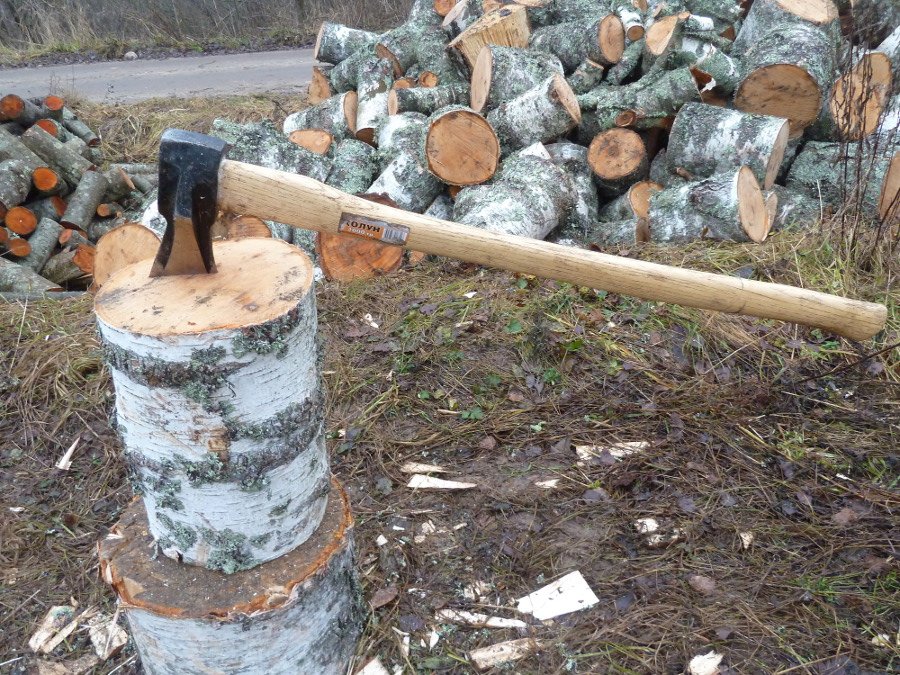 firewood-axe.jpg